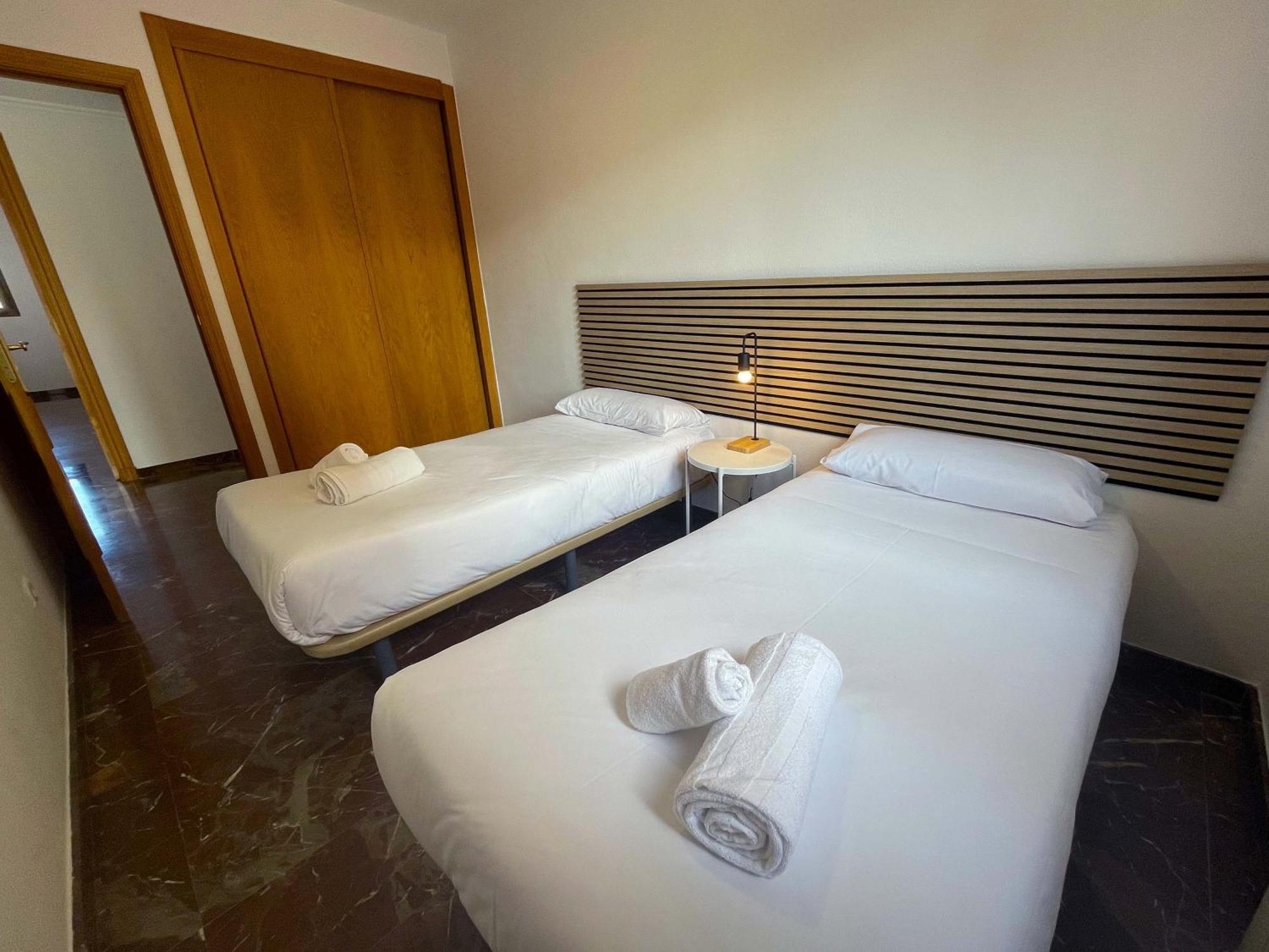 Apartamentos El Pilar Suites 3000 Zaragoza Exterior photo